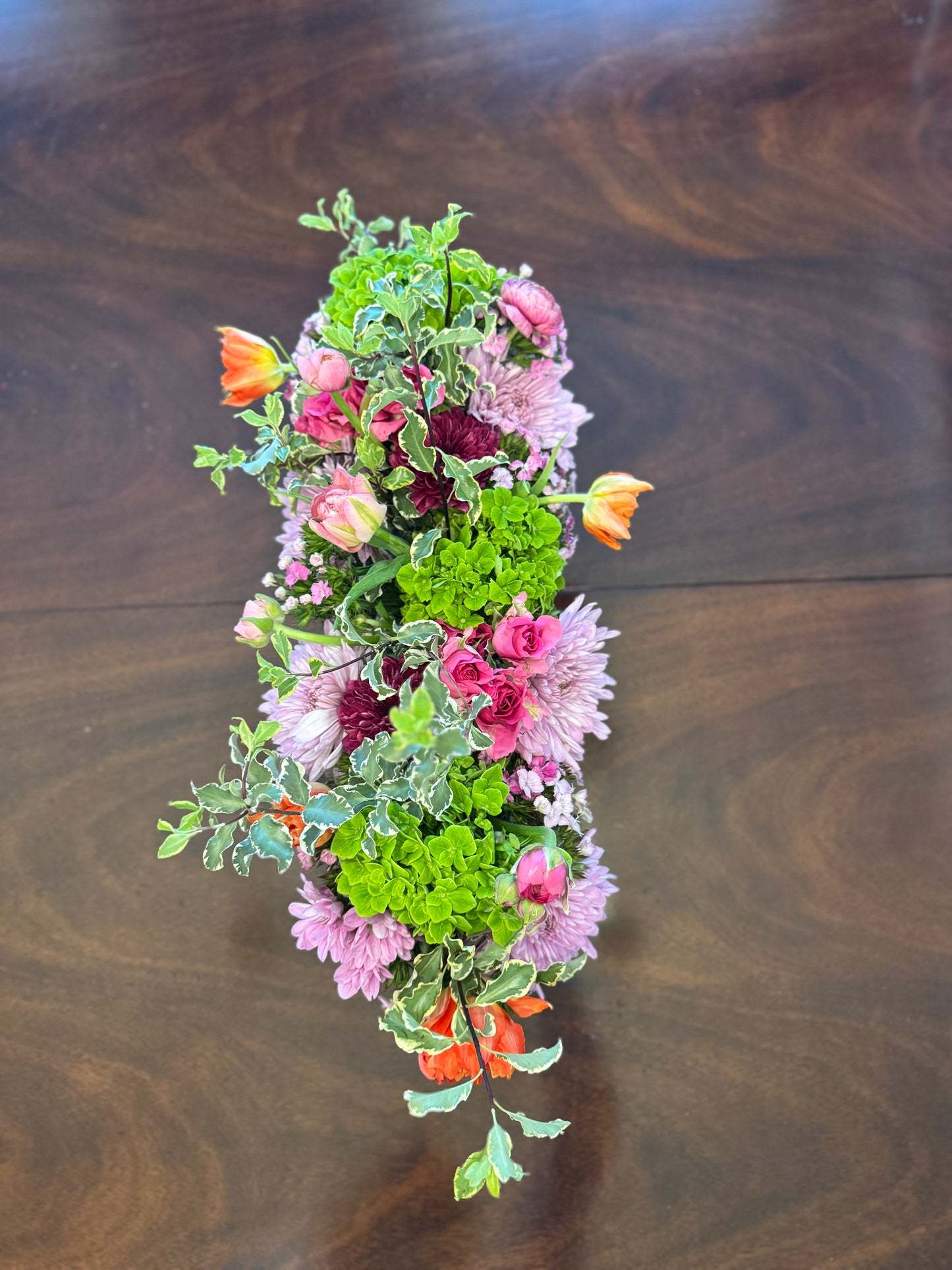 Long & low centerpiece